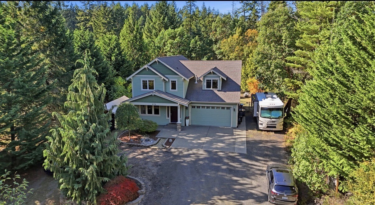 272 Sw Lakeway Boulevard Property Photo 1
