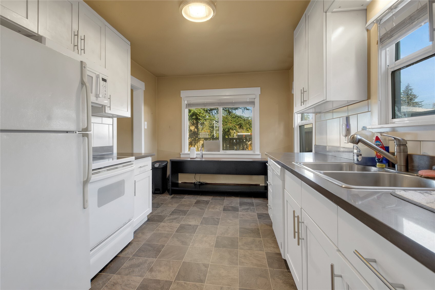 11251 Park Avenue Property Photo 9