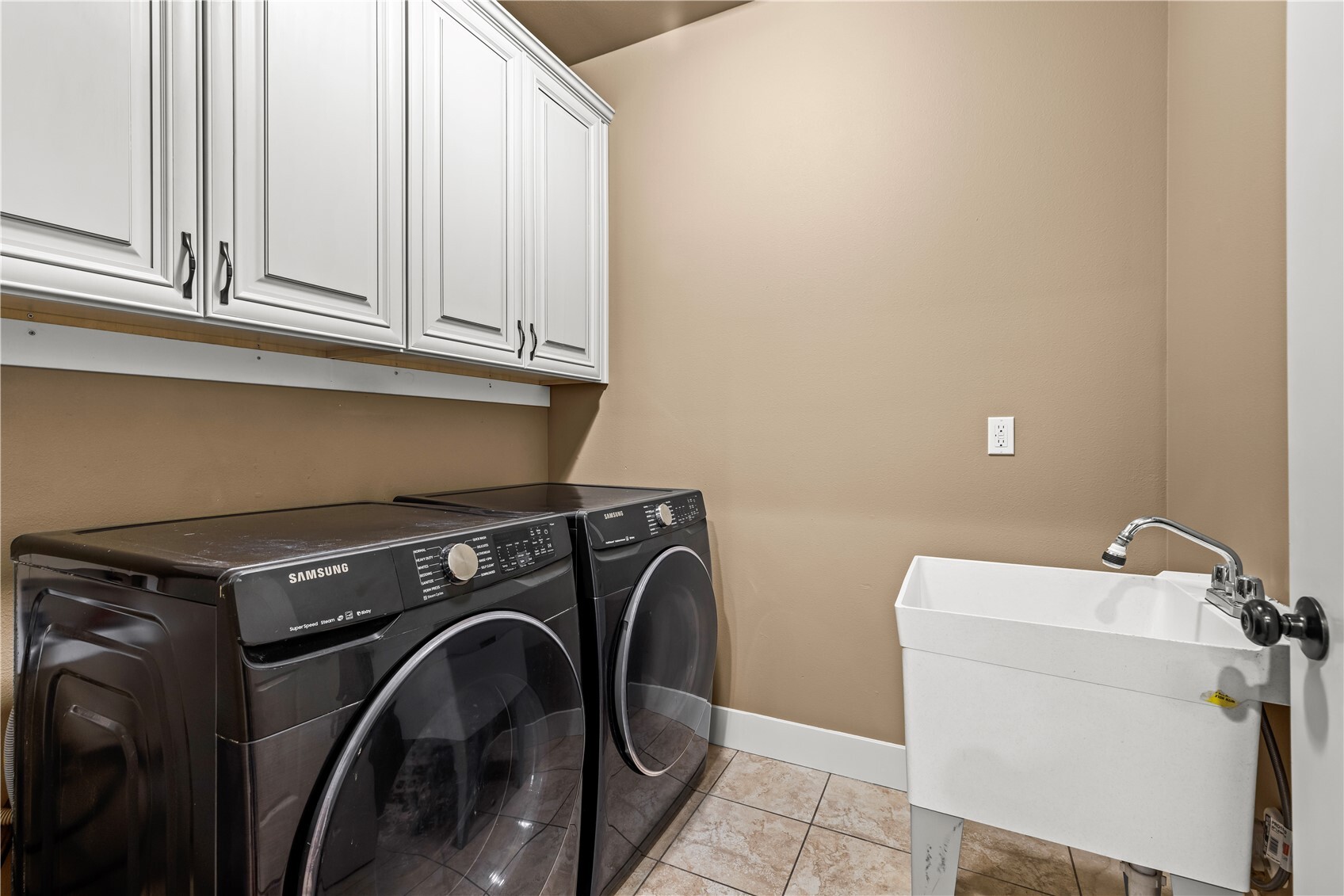 15221 50th Avenue Property Photo 8