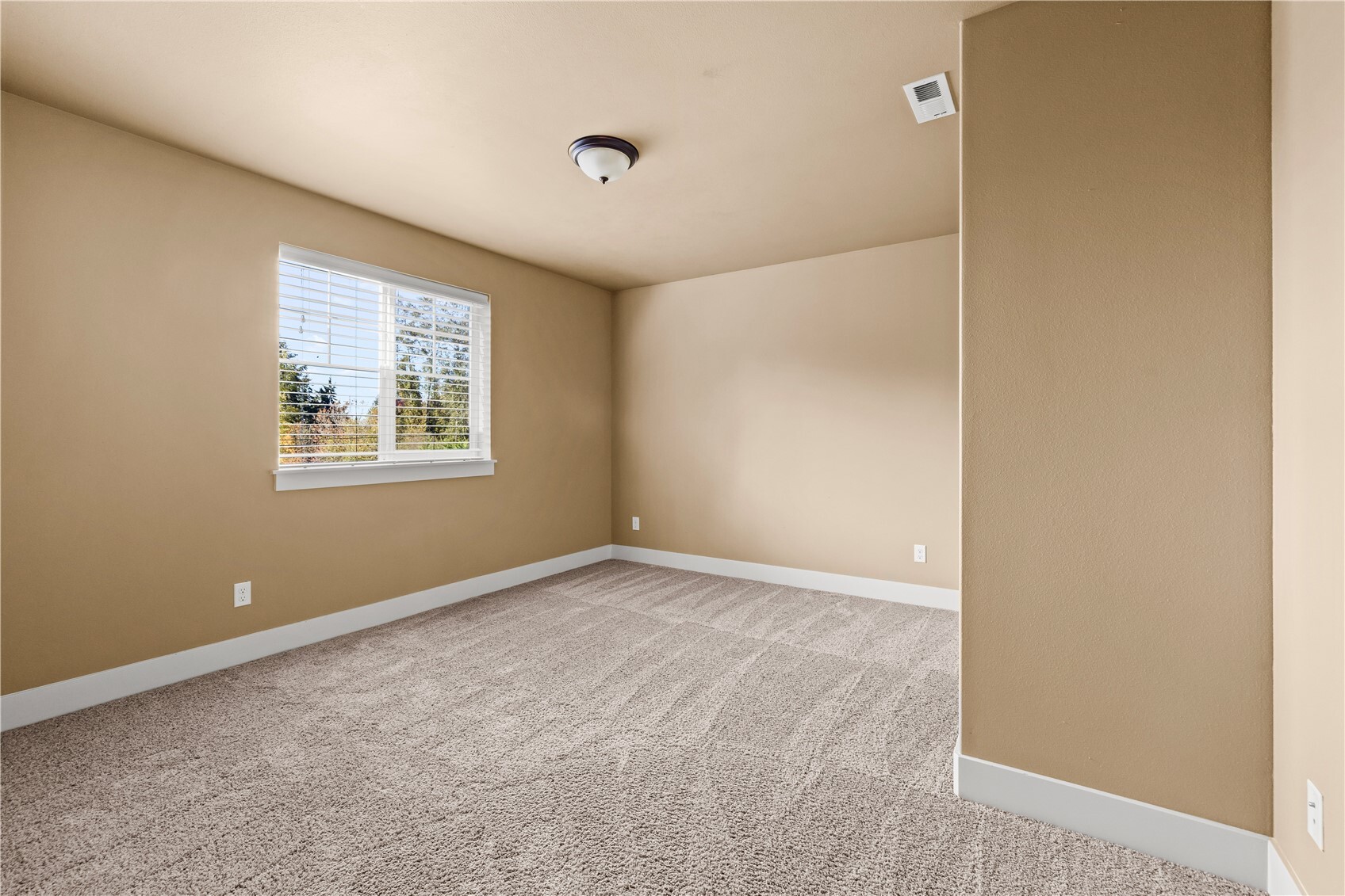 15221 50th Avenue Property Photo 30