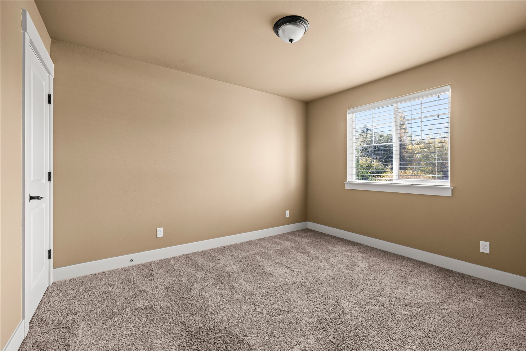 15221 50th Avenue Property Photo 31