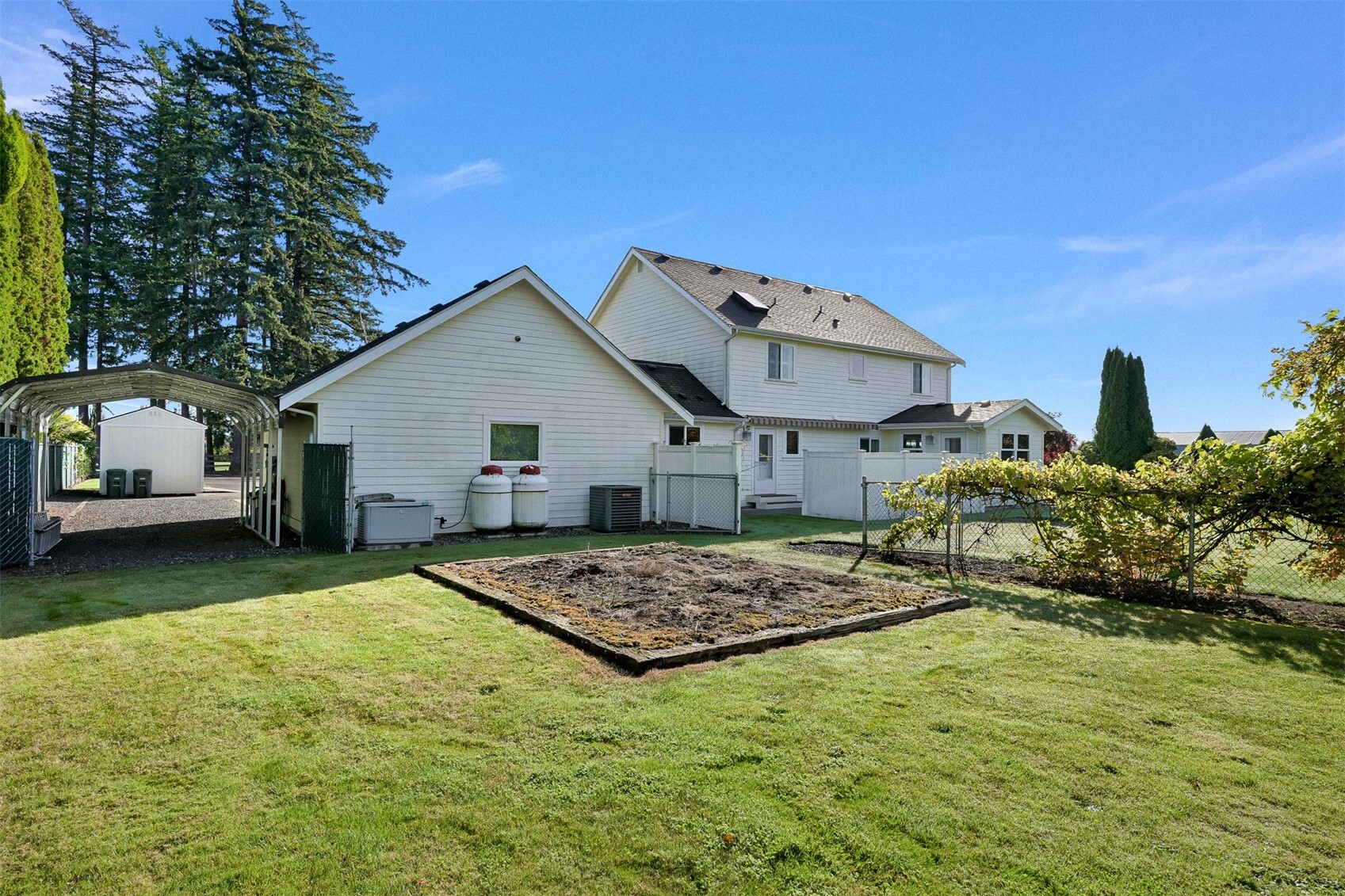 6925 E 2nd Place Property Photo 33