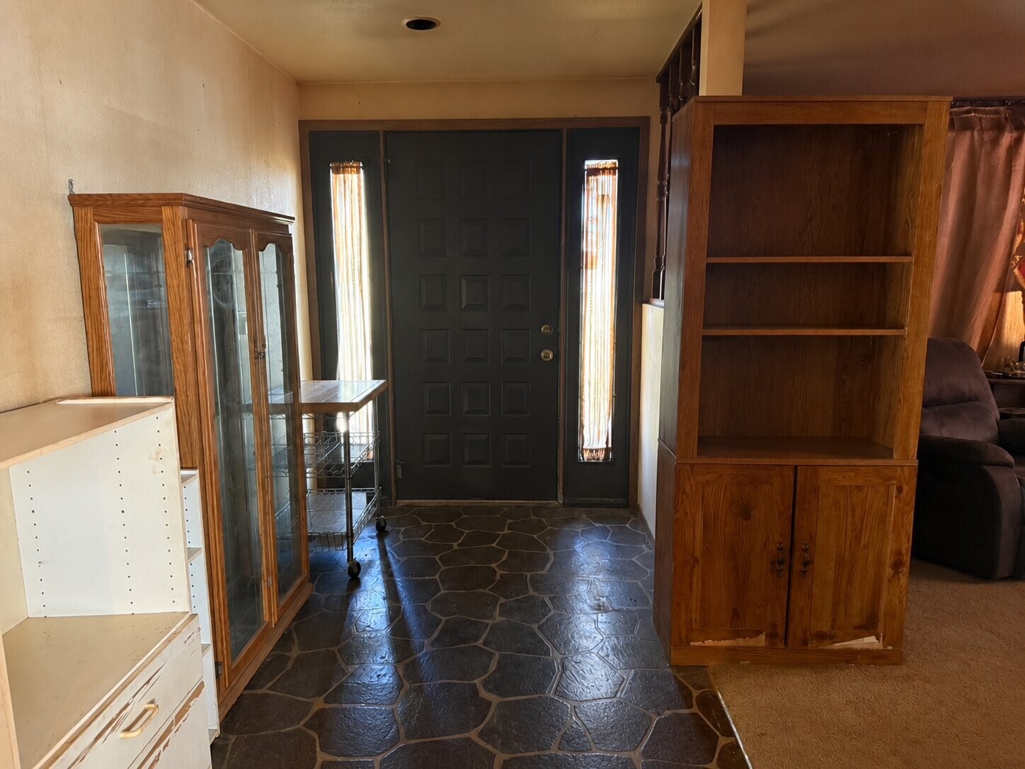 505 W Locust Street Property Photo 3