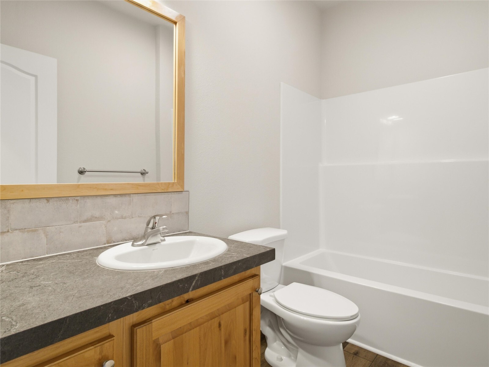 20 E Parkway Boulevard Property Photo 11