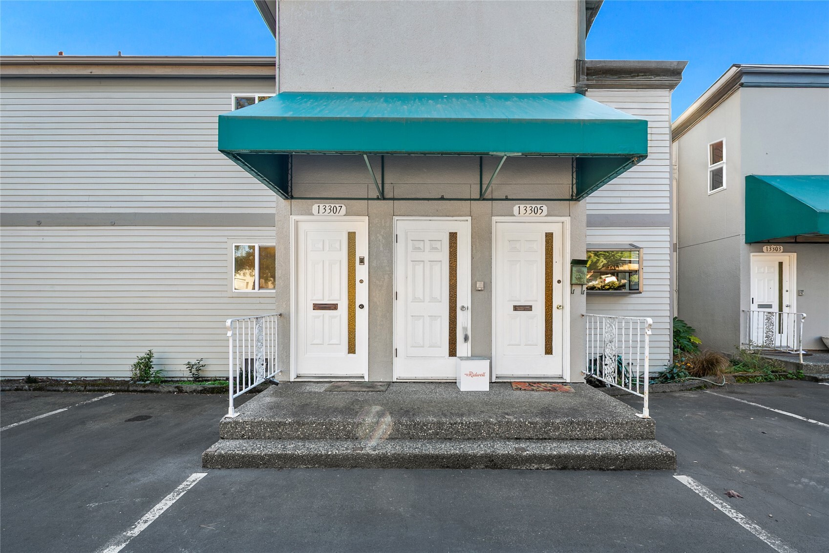13307 15th Avenue C3 Property Photo 5
