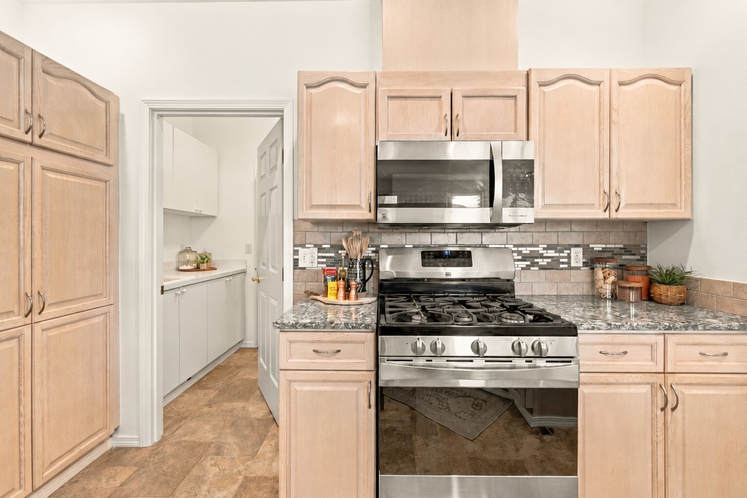 8909 70th Street Ct Property Photo 14