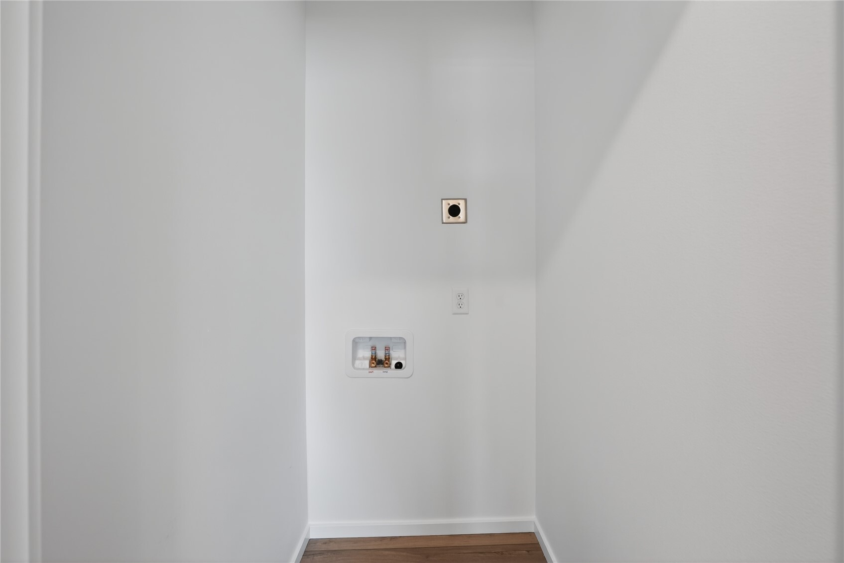 9811 31st Avenue G4 Property Photo 21