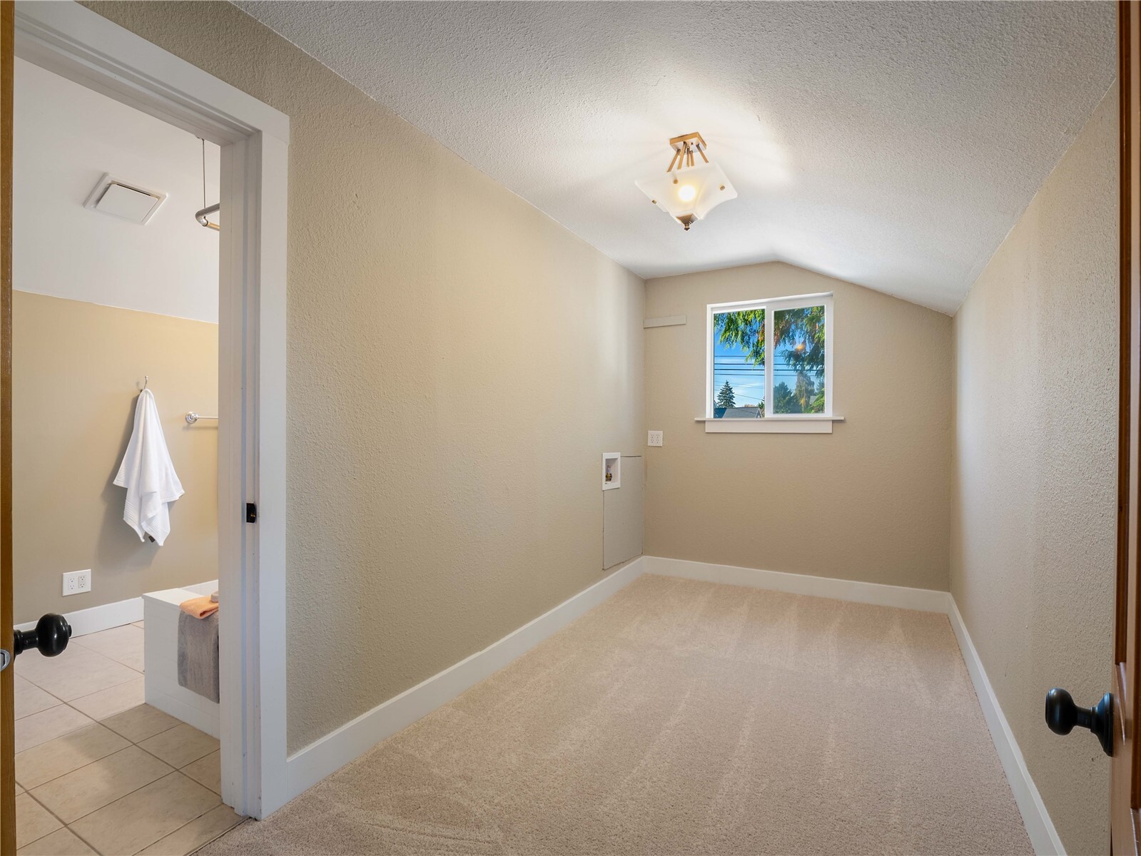 4624 N Huson Street Property Photo 25