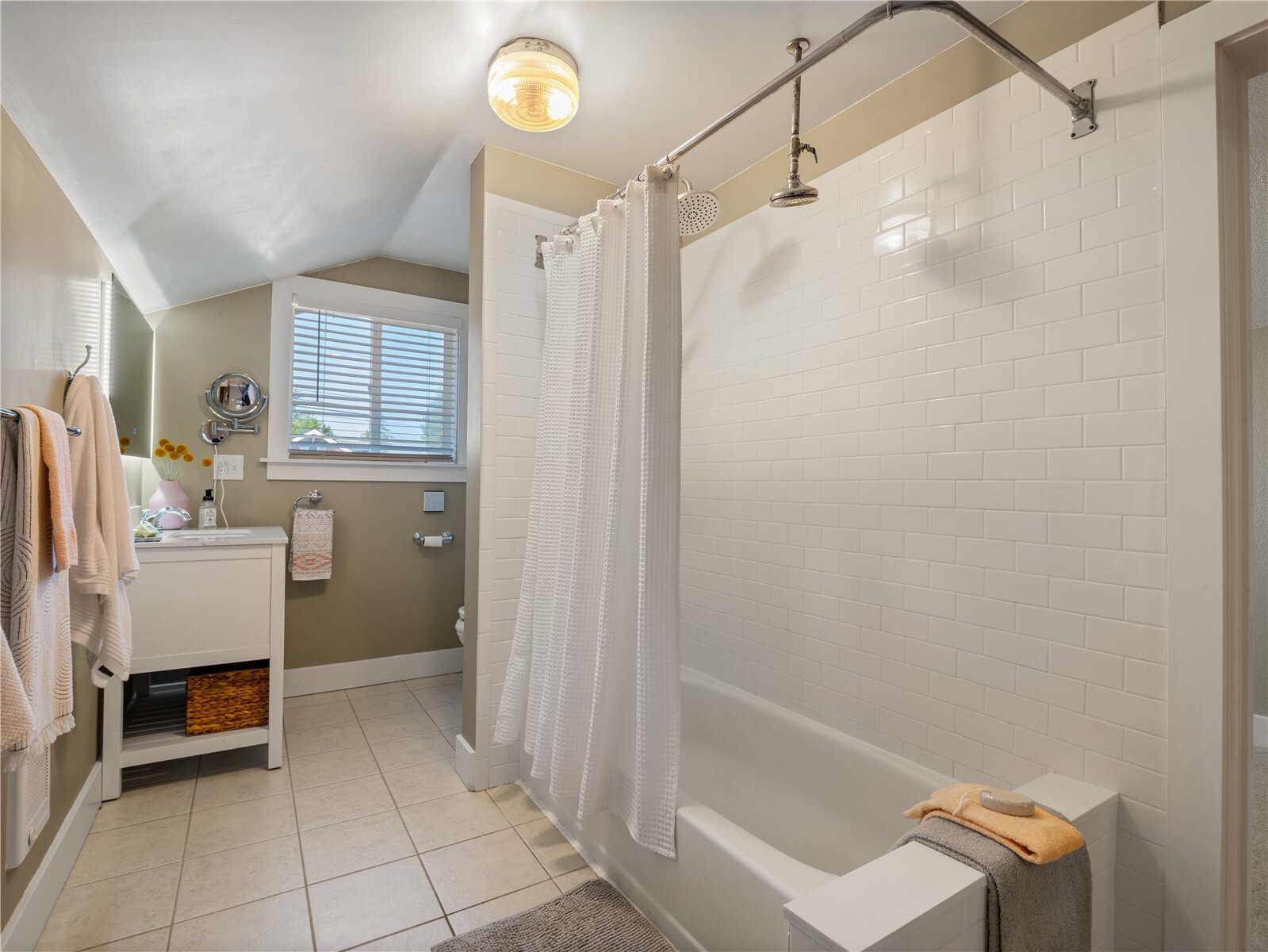 4624 N Huson Street Property Photo 26