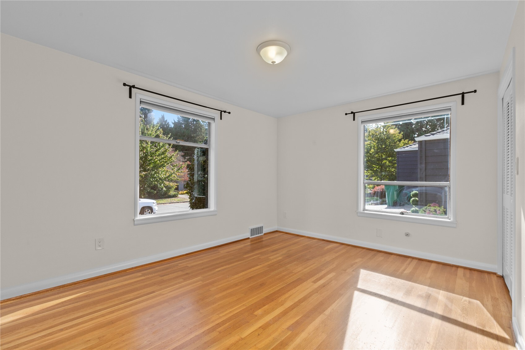 7755 44th Avenue Property Photo 18