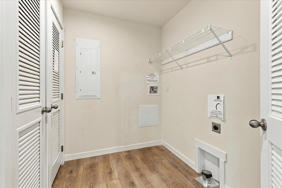 413 E Chelan Street Property Photo 8
