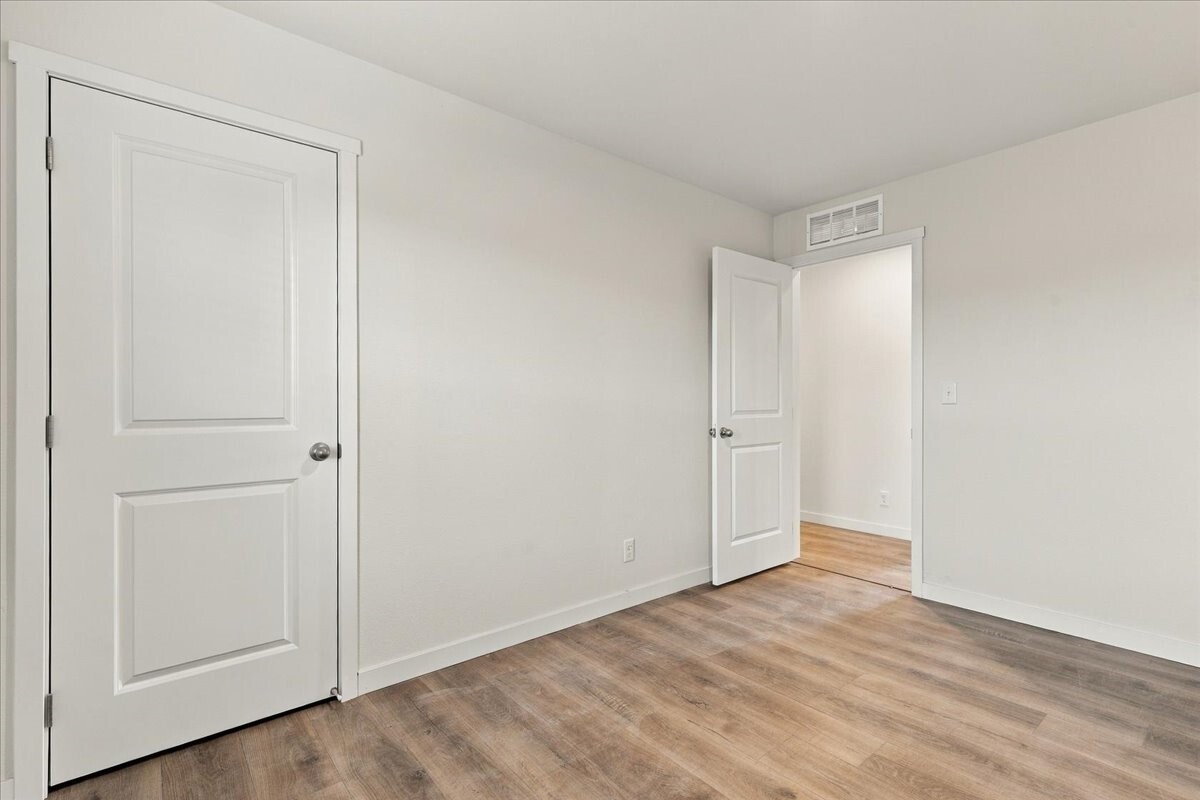 413 E Chelan Street Property Photo 10