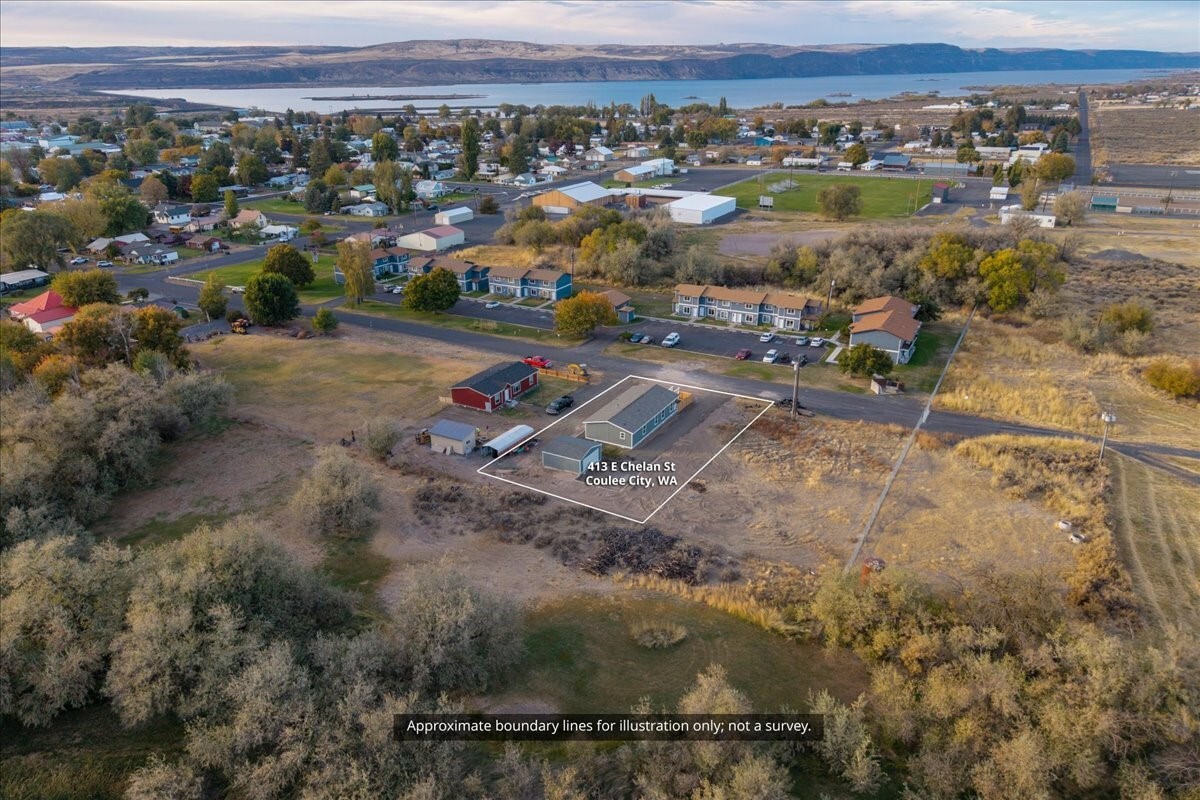 413 E Chelan Street Property Photo 36