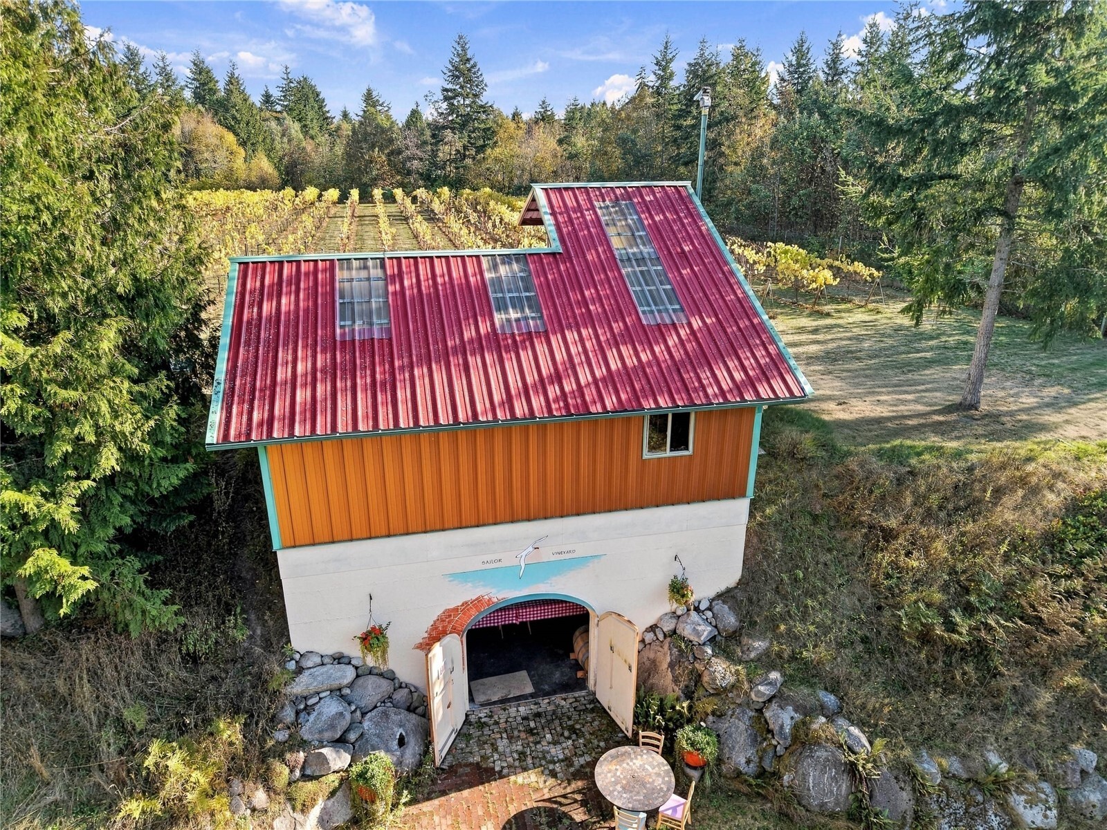 1673 Woodland Drive Property Photo 1