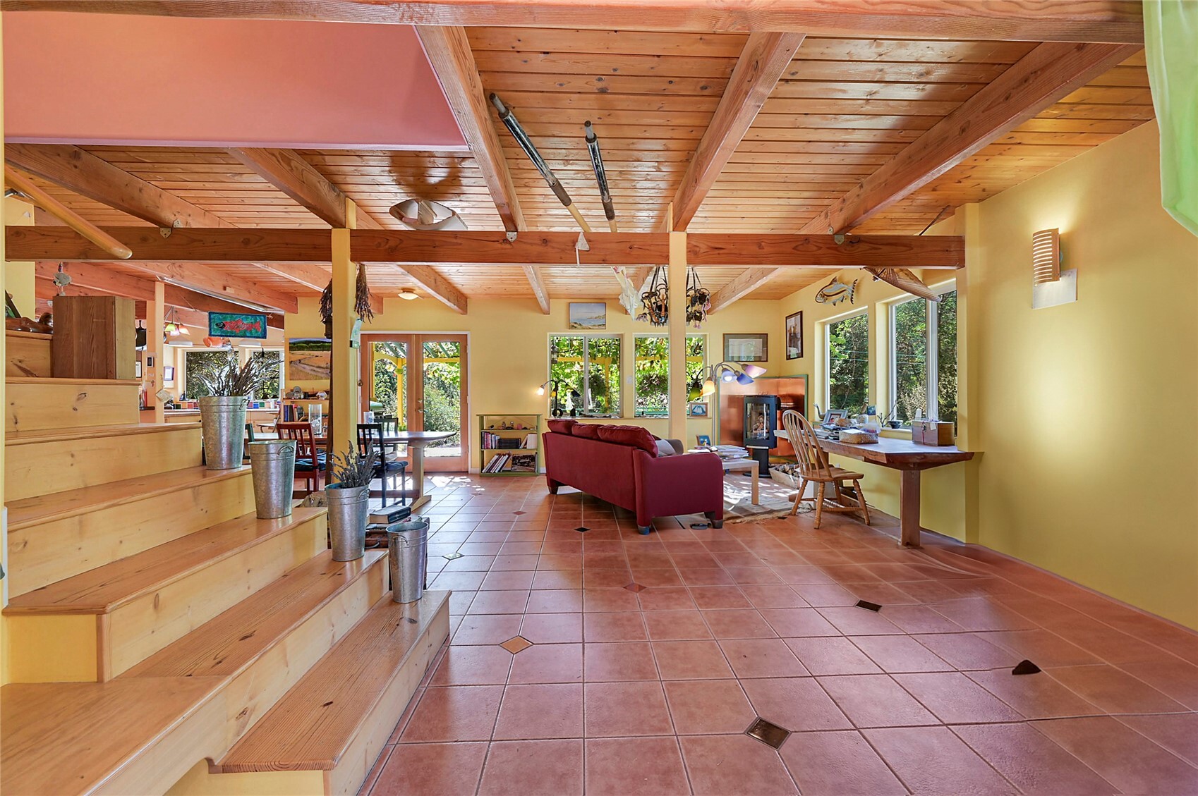 1673 Woodland Drive Property Photo 4