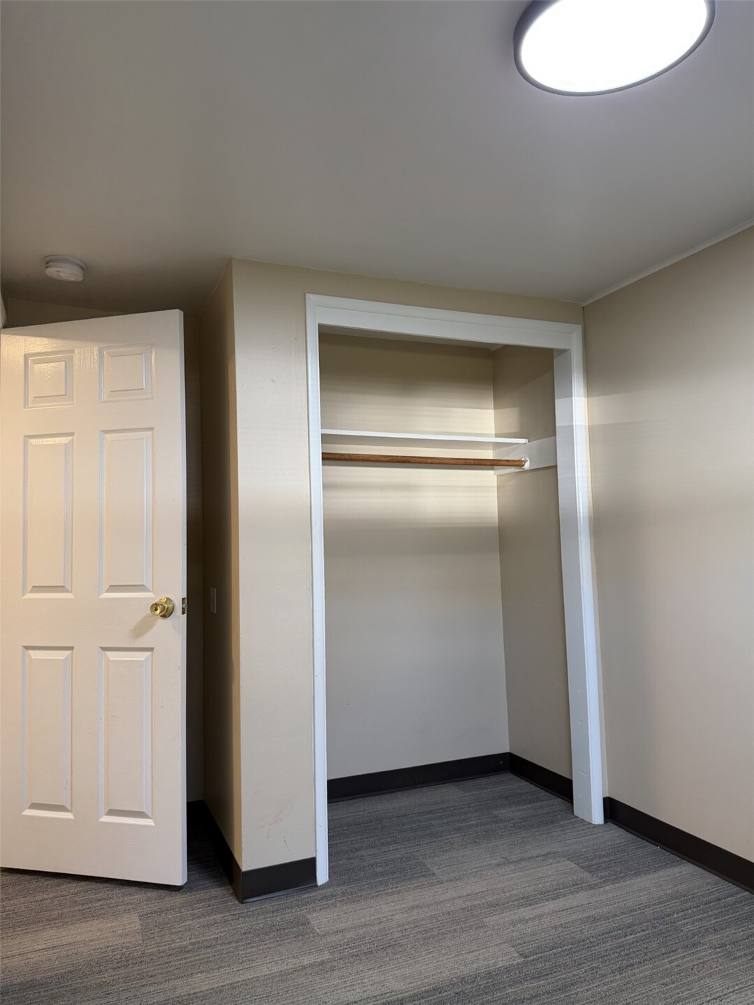 2524 Leach Court Property Photo 13