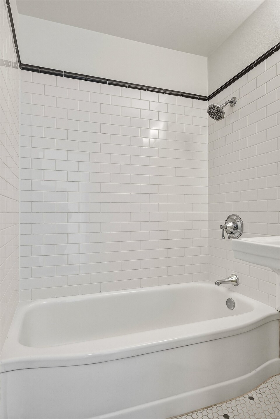 1105 Spring Street 1304 Property Photo 22