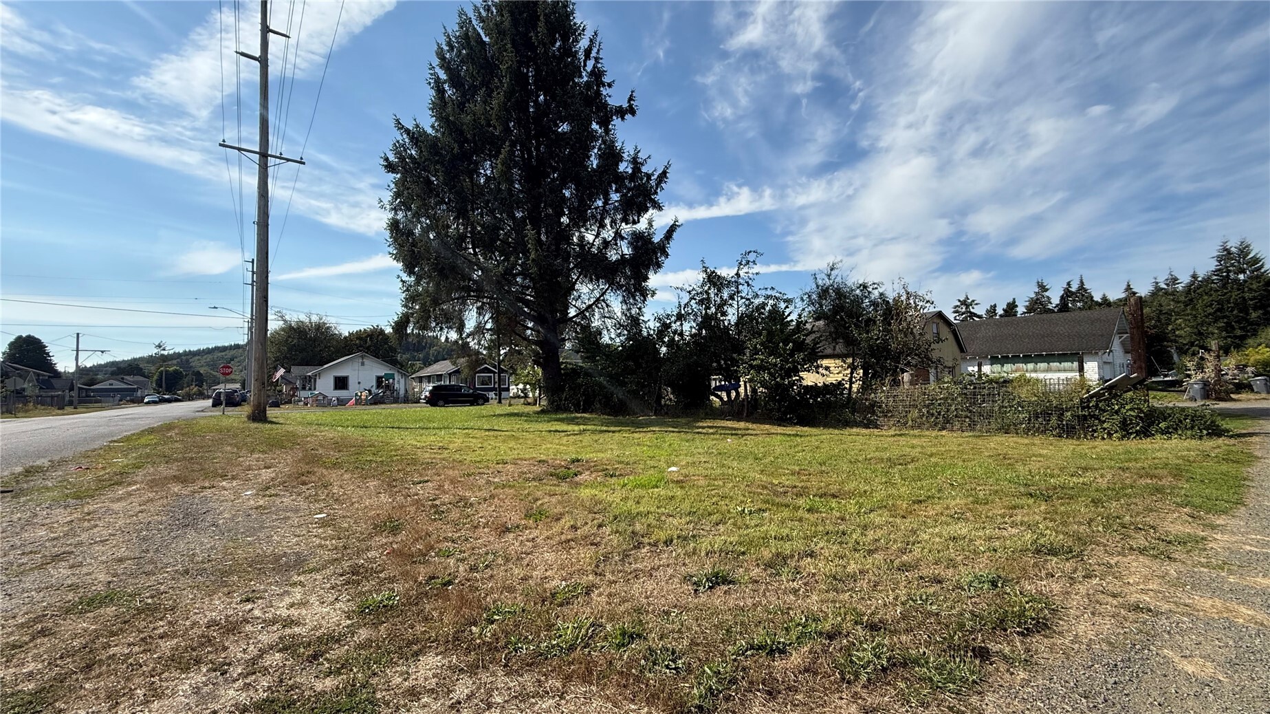 711 Queen Property Photo 7