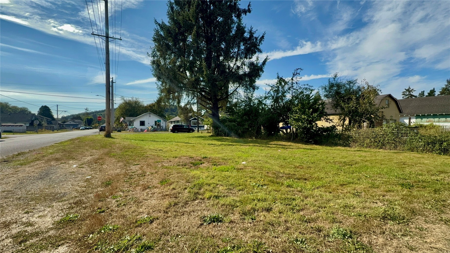 711 Queen Property Photo 8