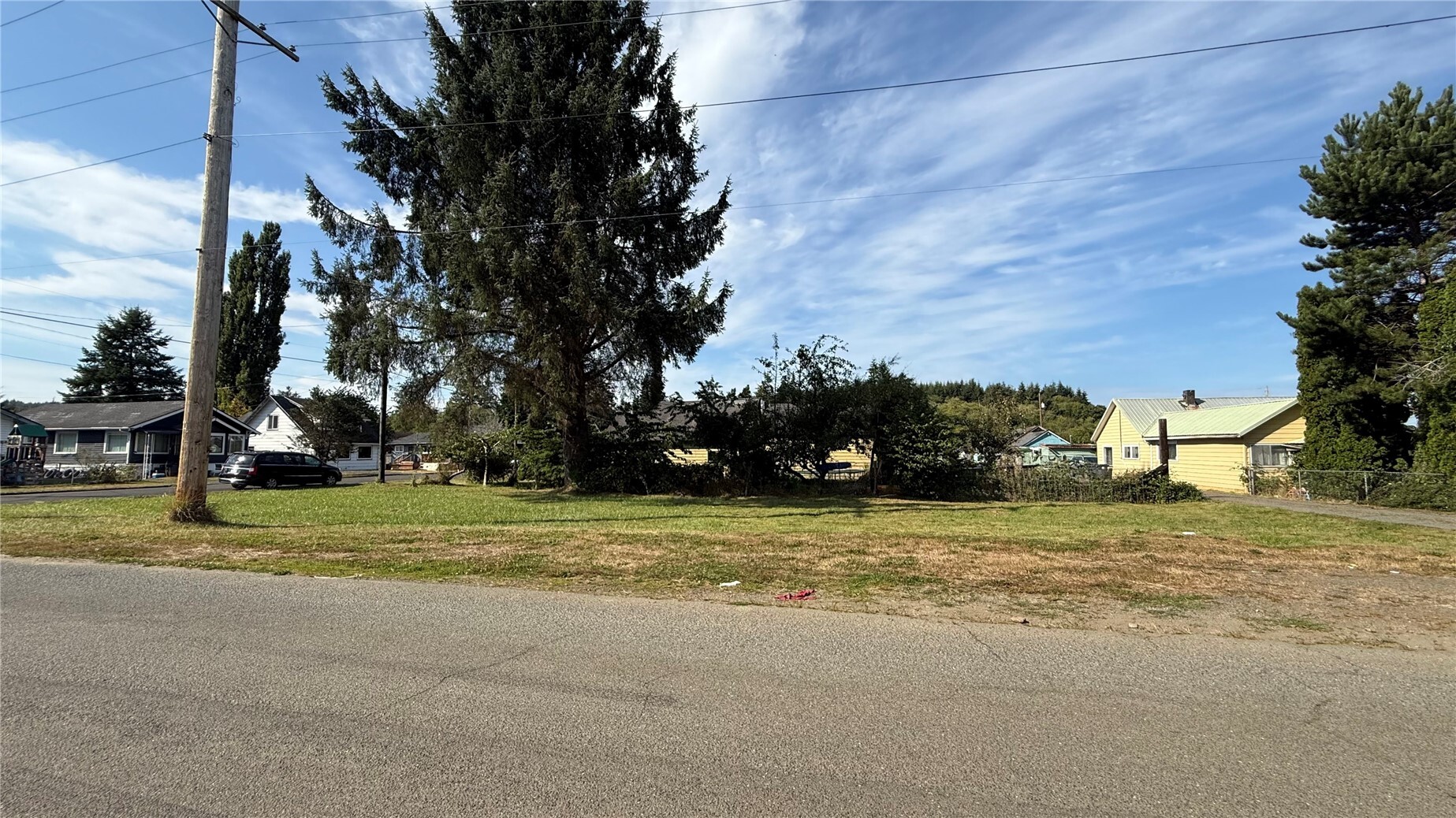 711 Queen Property Photo 11