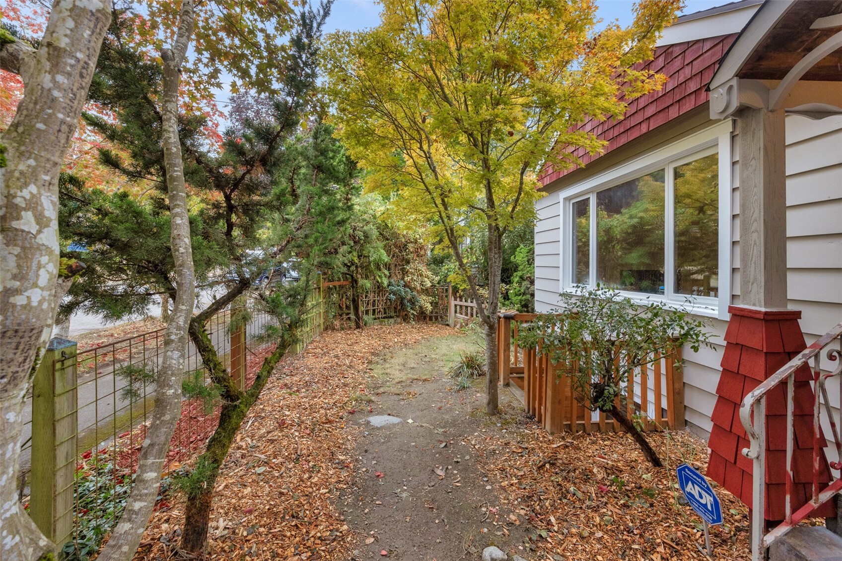 8 W Fulton Street Property Photo 5