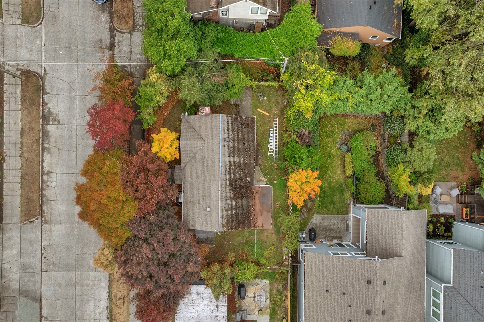 8 W Fulton Street Property Photo 33