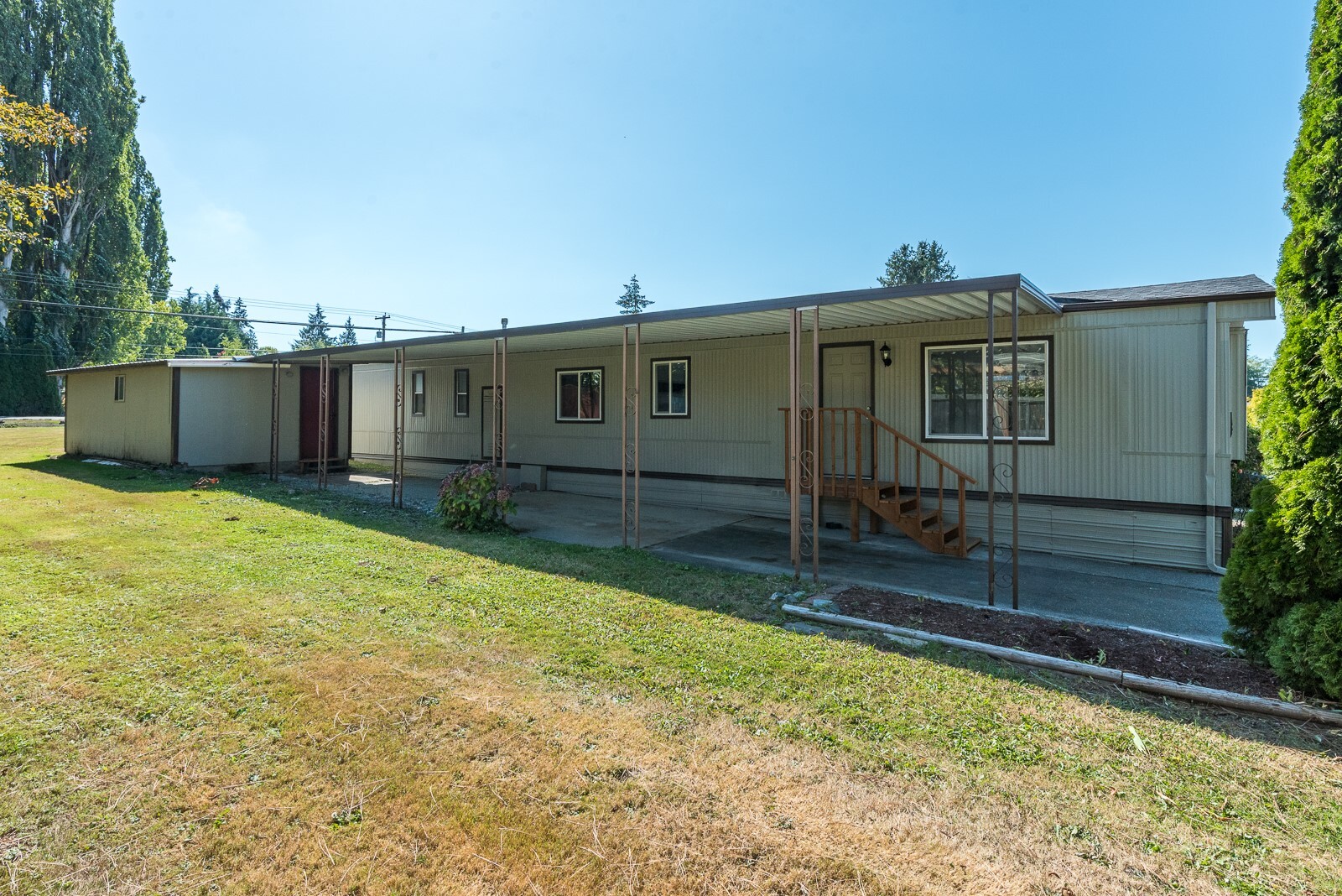 2725 E Fir Street 9 Property Photo 2