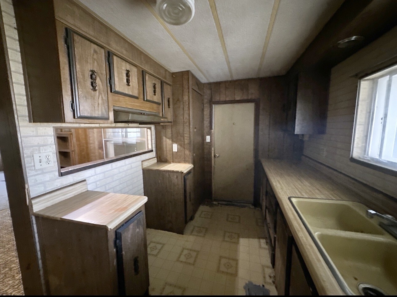 285 Omak River Road Property Photo 4