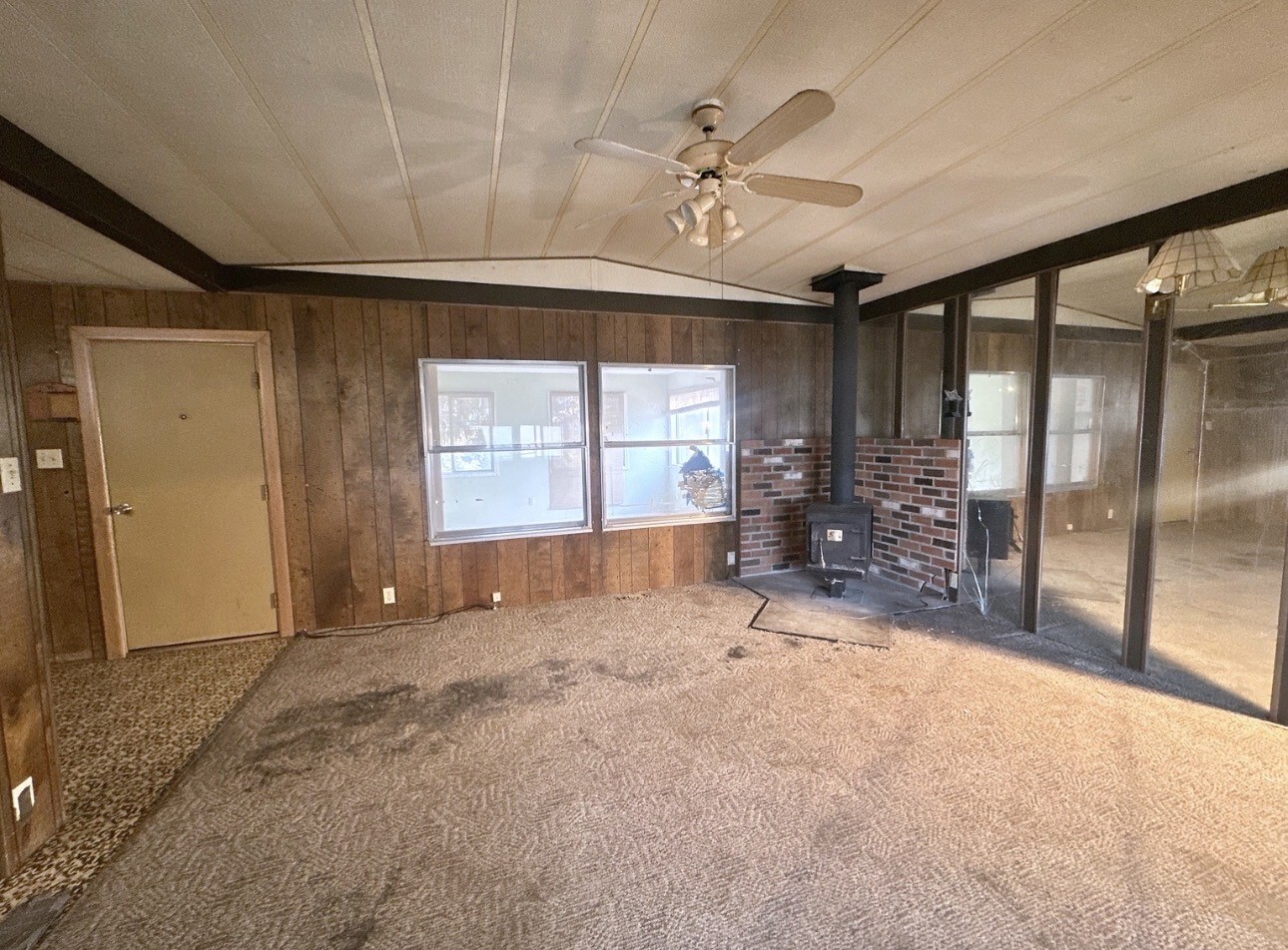 285 Omak River Road Property Photo 7
