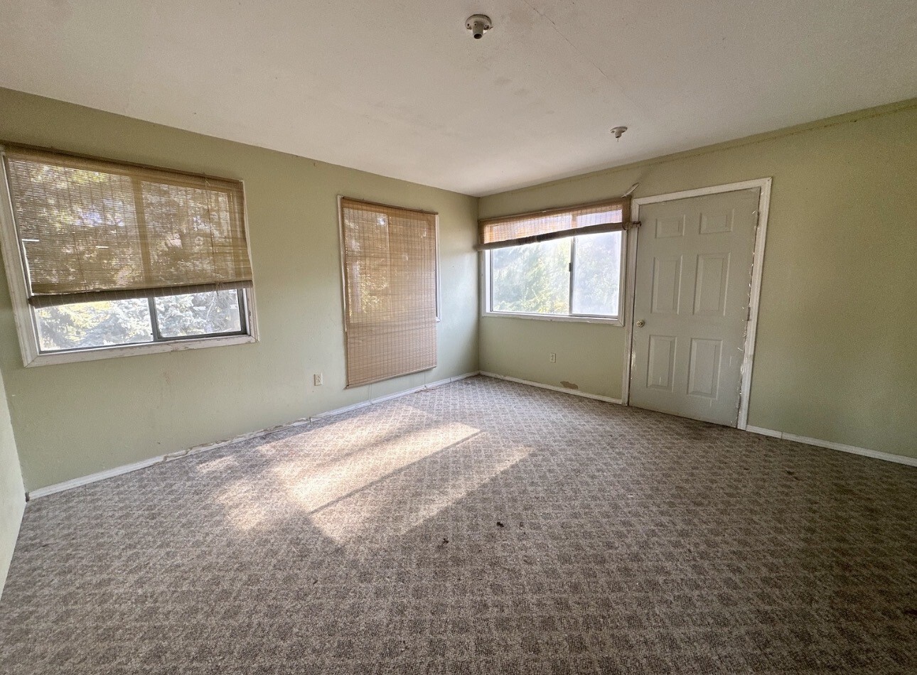 285 Omak River Road Property Photo 8