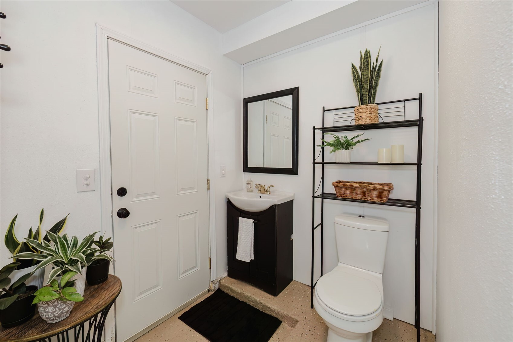 2303 Se Abernathy Court Property Photo 15