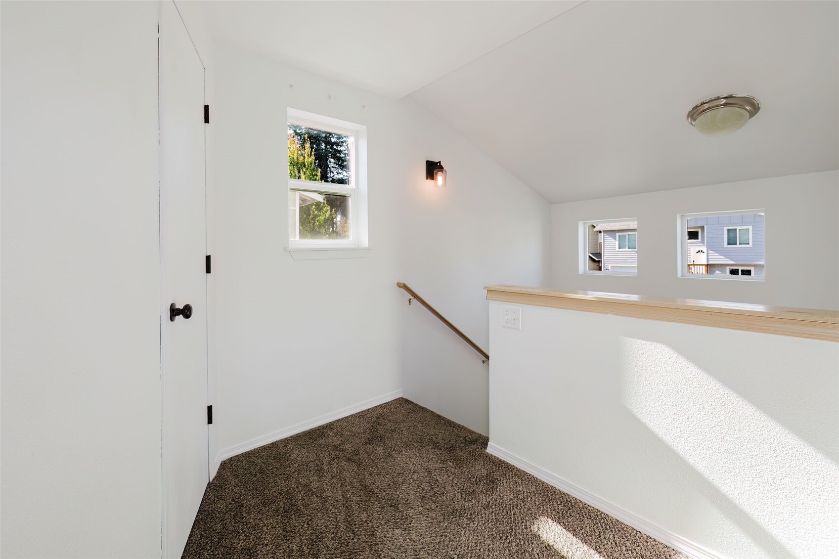 2303 Se Abernathy Court Property Photo 18