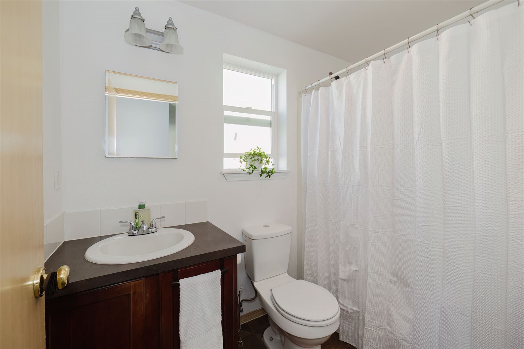 2303 Se Abernathy Court Property Photo 25