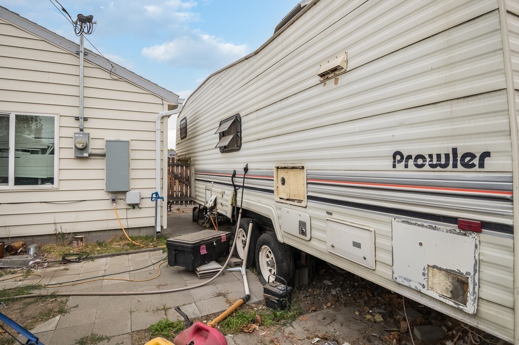 417 Winslow Avenue Property Photo 15