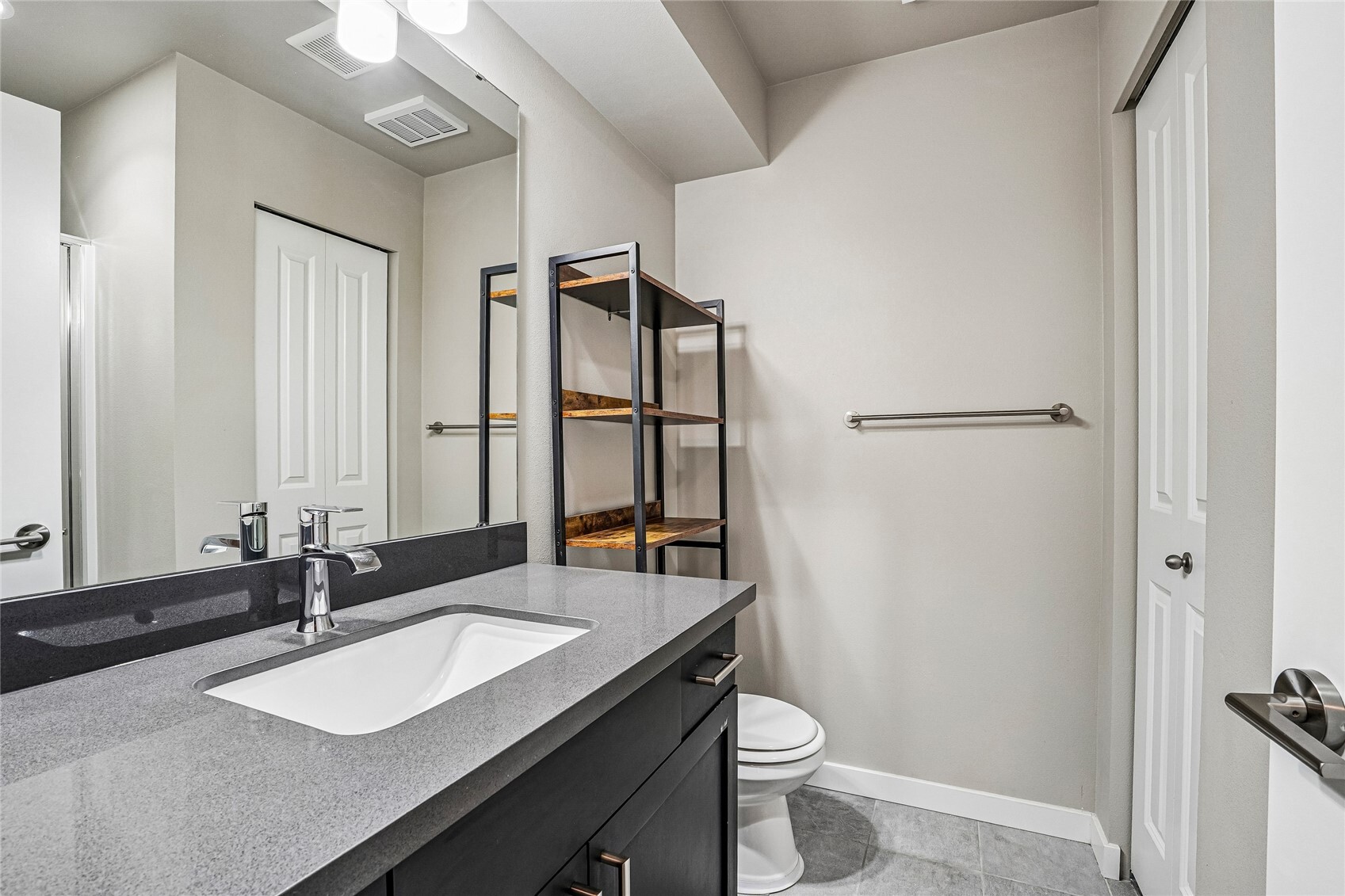 16021 Manor Way A3 Property Photo 7