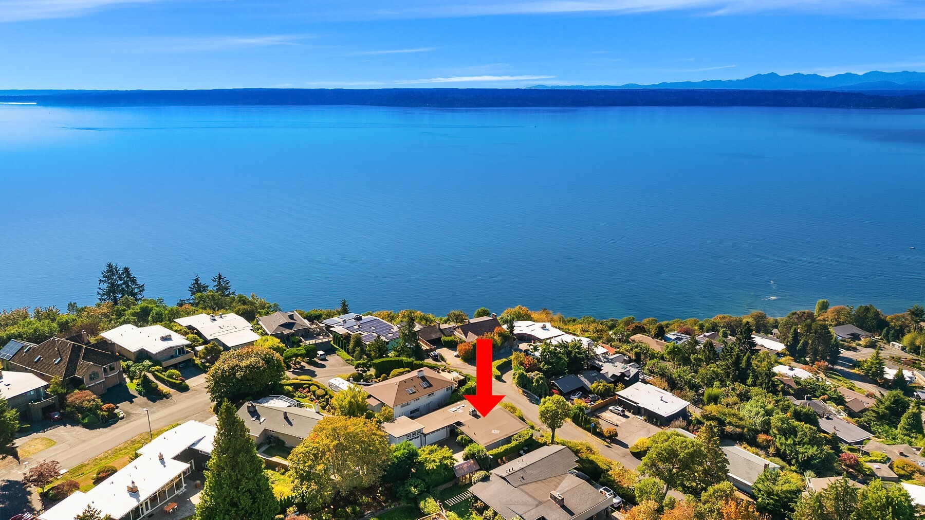 12822 Shorecrest Drive Property Photo 1