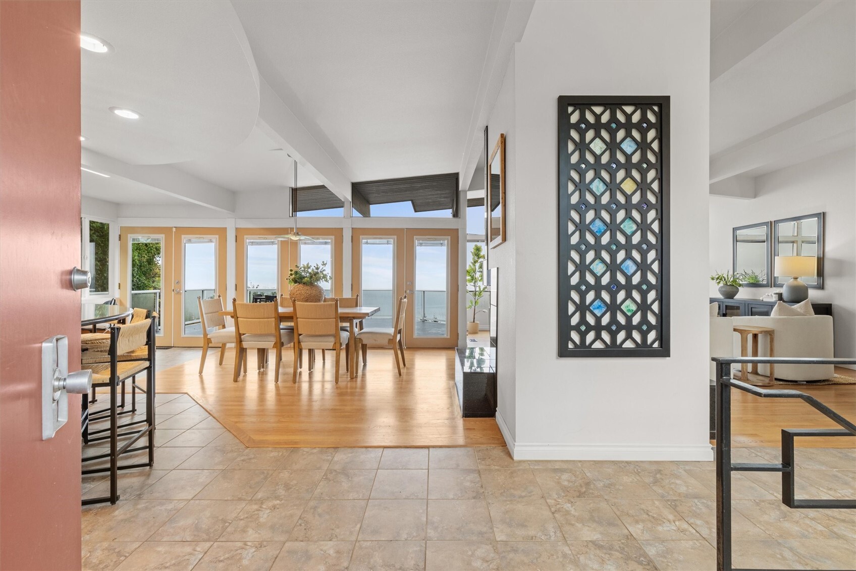 12822 Shorecrest Drive Property Photo 4