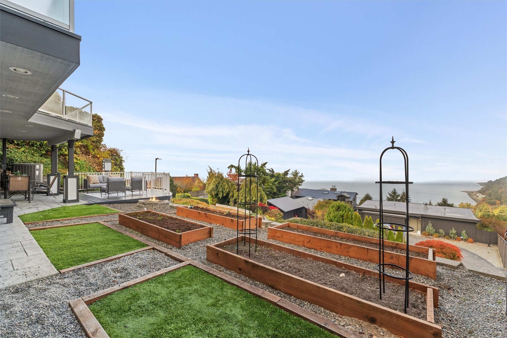 12822 Shorecrest Drive Property Photo 33