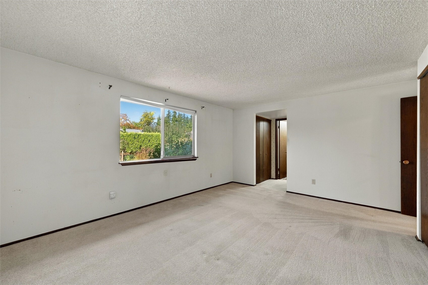 3031 Crest Court Property Photo 14