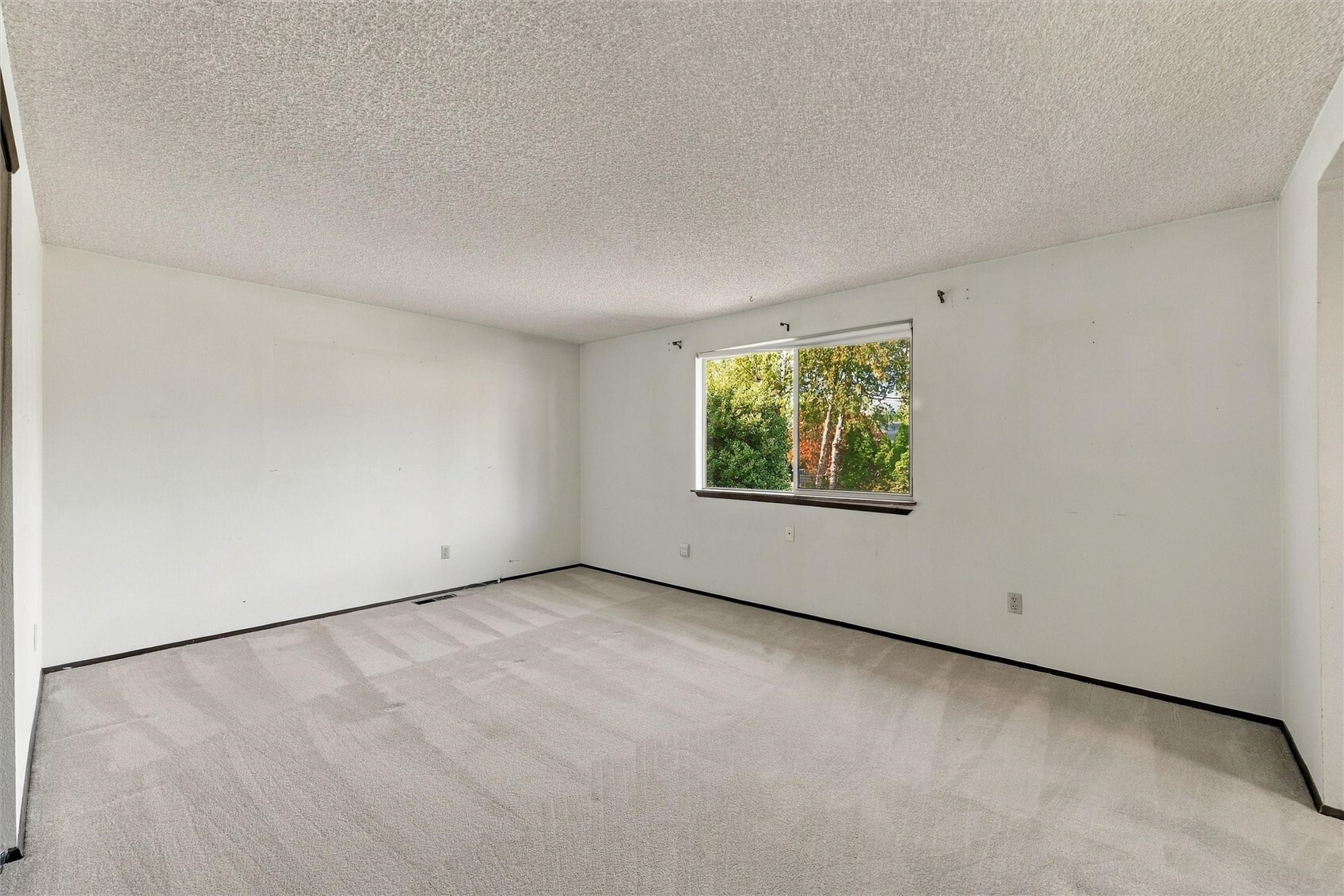 3031 Crest Court Property Photo 16