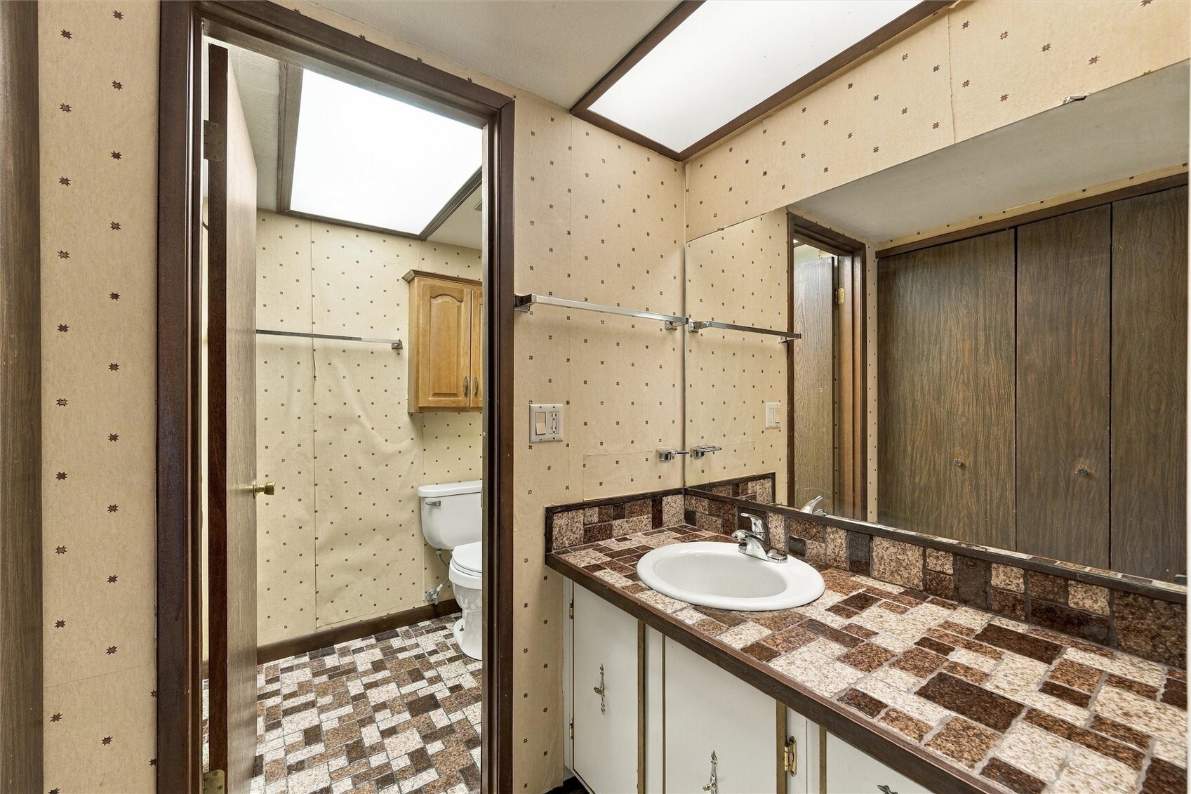 3031 Crest Court Property Photo 18