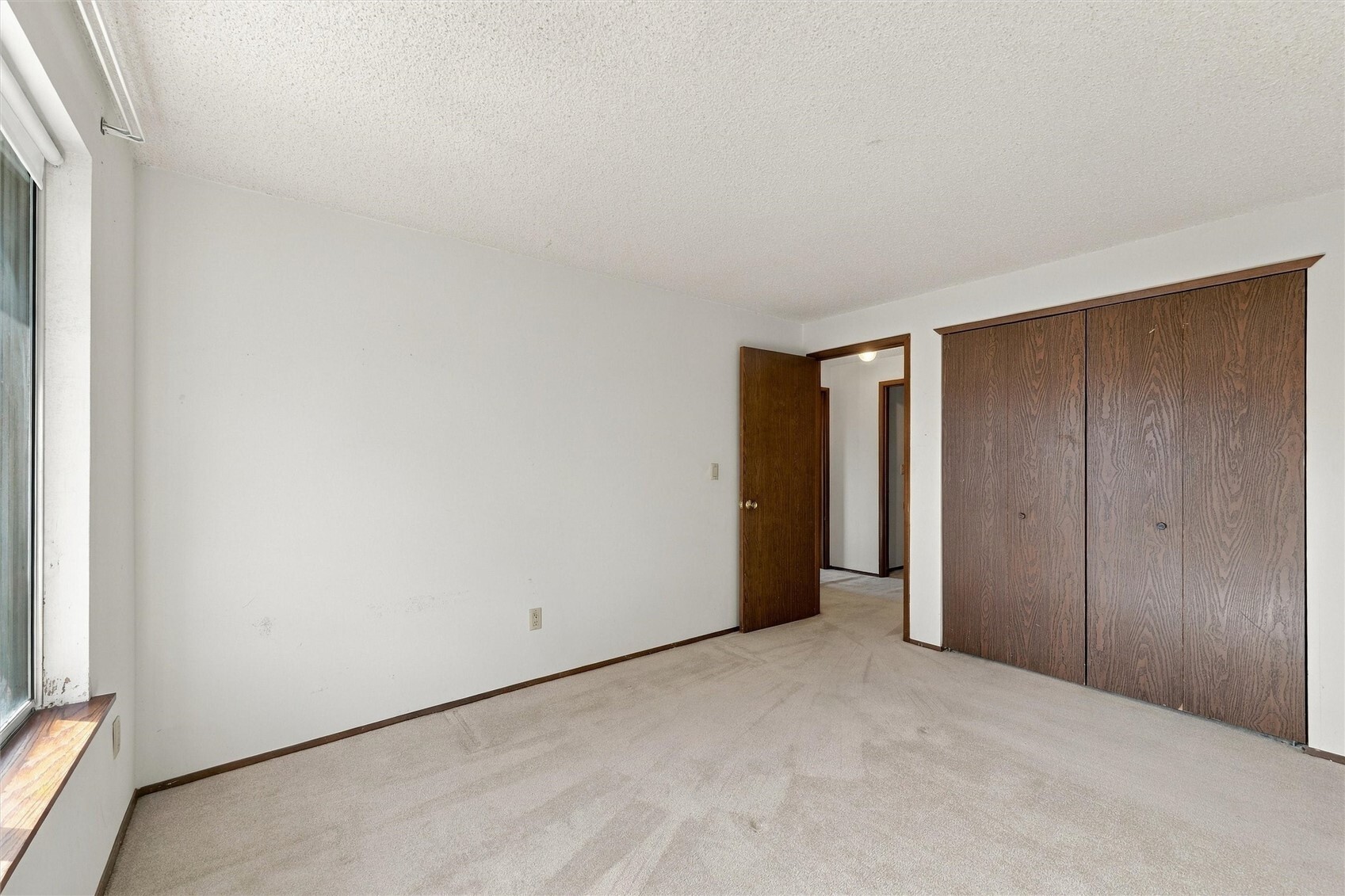 3031 Crest Court Property Photo 21