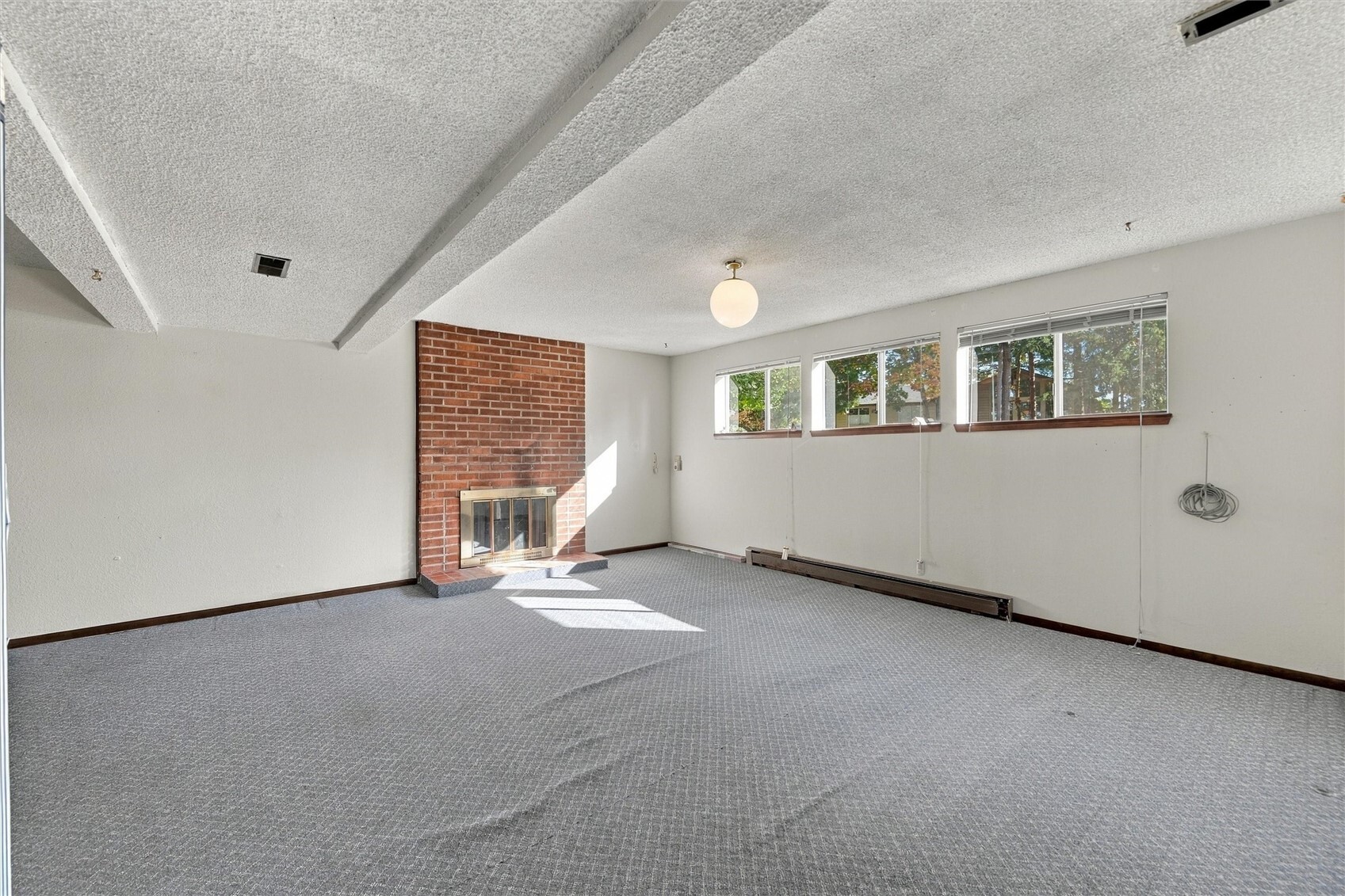 3031 Crest Court Property Photo 26