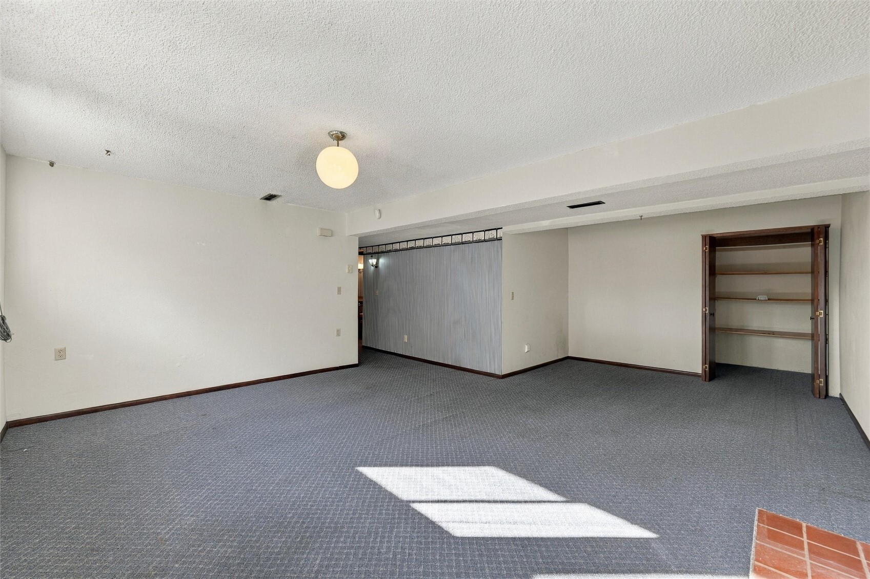 3031 Crest Court Property Photo 28