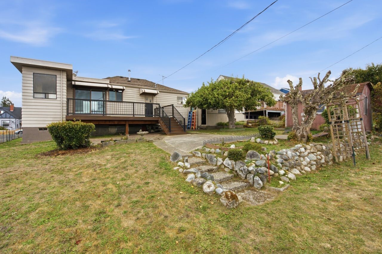 2323 Terrace Street Property Photo 33
