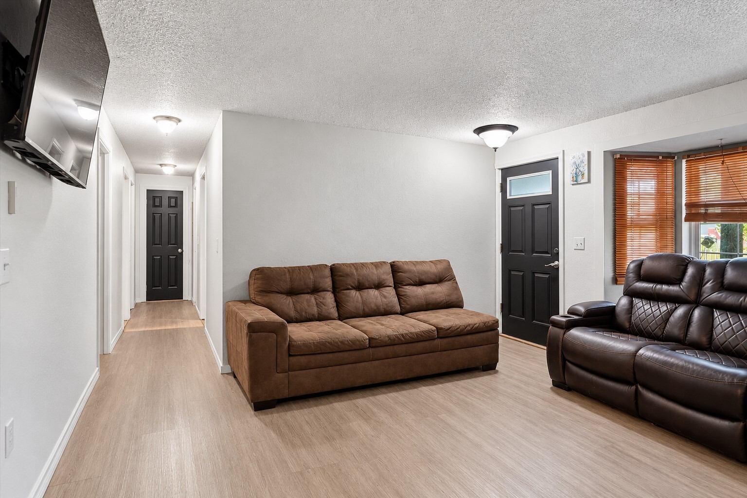 18325 114th Place Property Photo 9