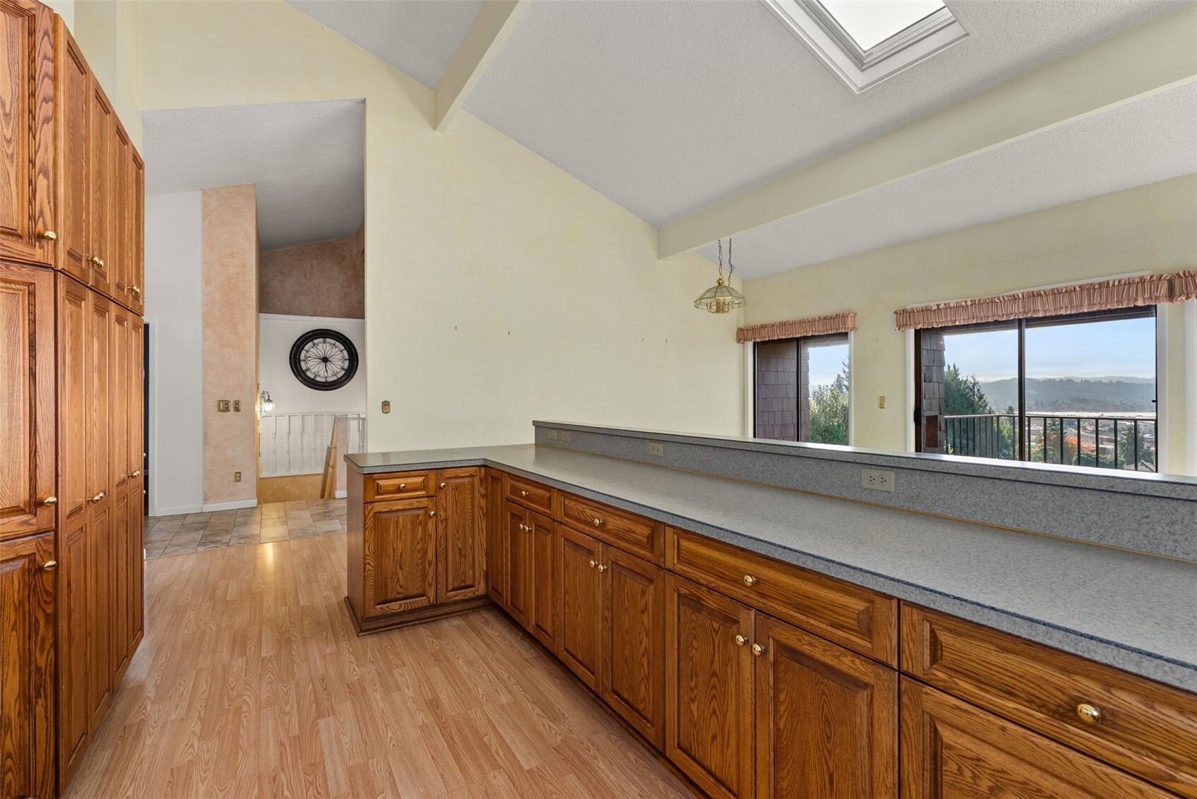 405 2nd Avenue Property Photo 10