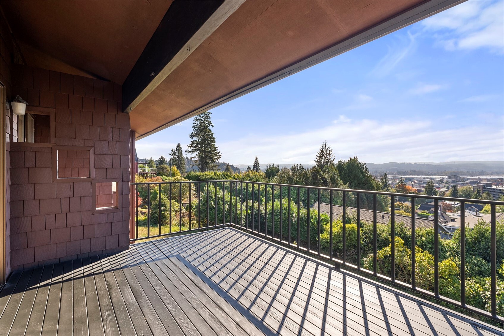 405 2nd Avenue Property Photo 12