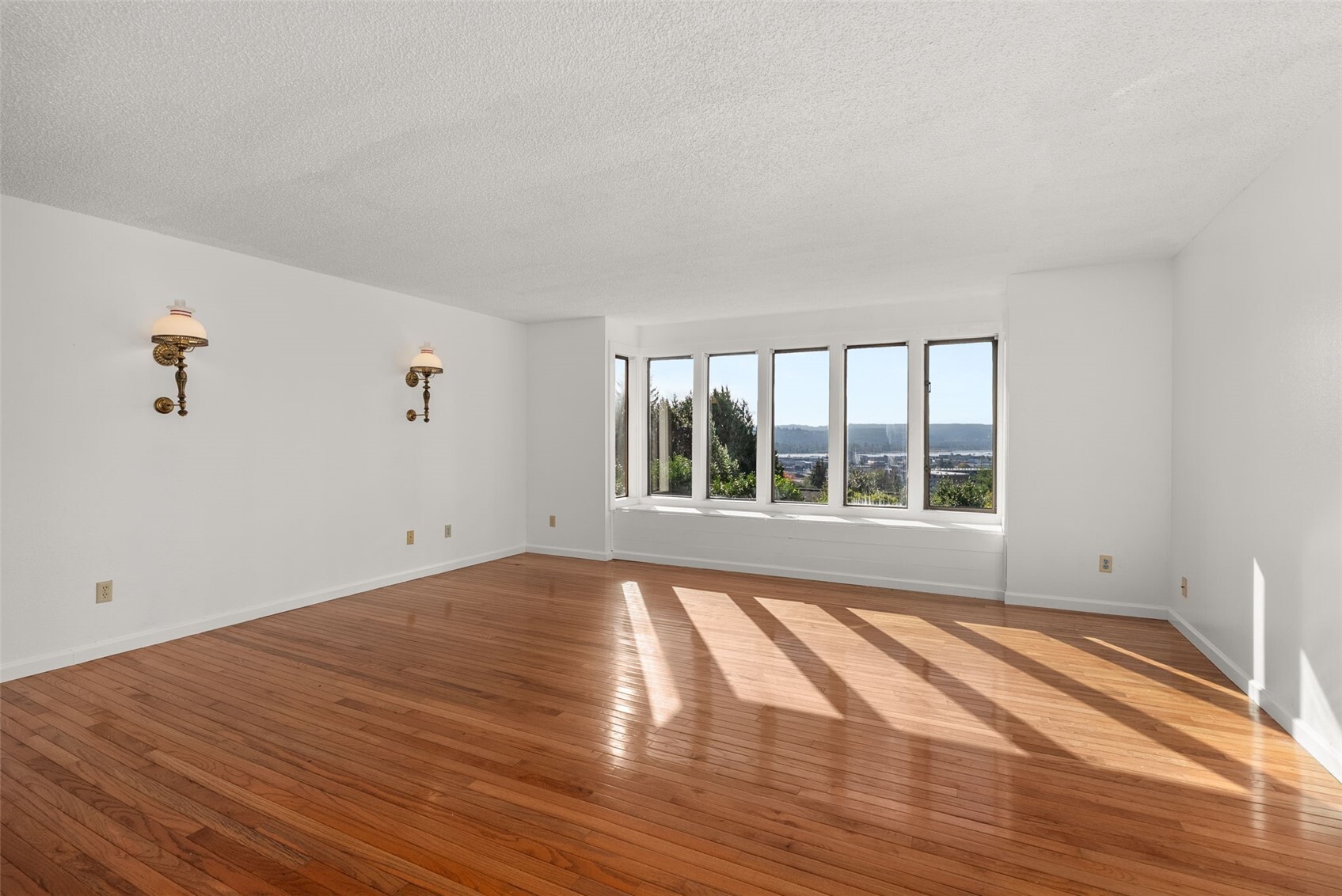 405 2nd Avenue Property Photo 21