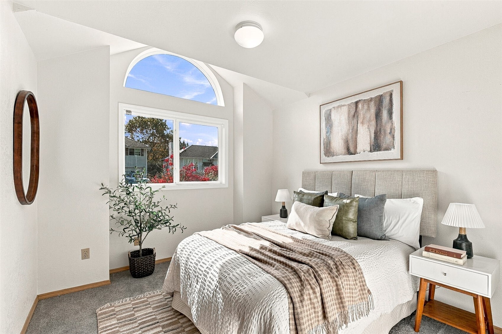 223 60th Place Property Photo 10